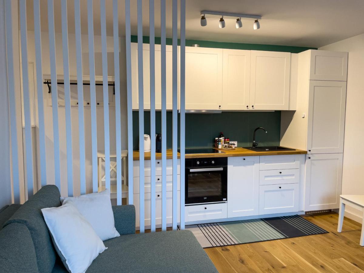 Urban Apartments Cosy No 4, Free Private Parking, Self Check-In Хожув Экстерьер фото