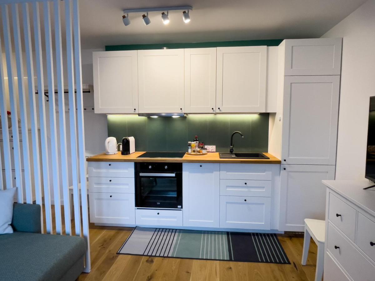 Urban Apartments Cosy No 4, Free Private Parking, Self Check-In Хожув Экстерьер фото